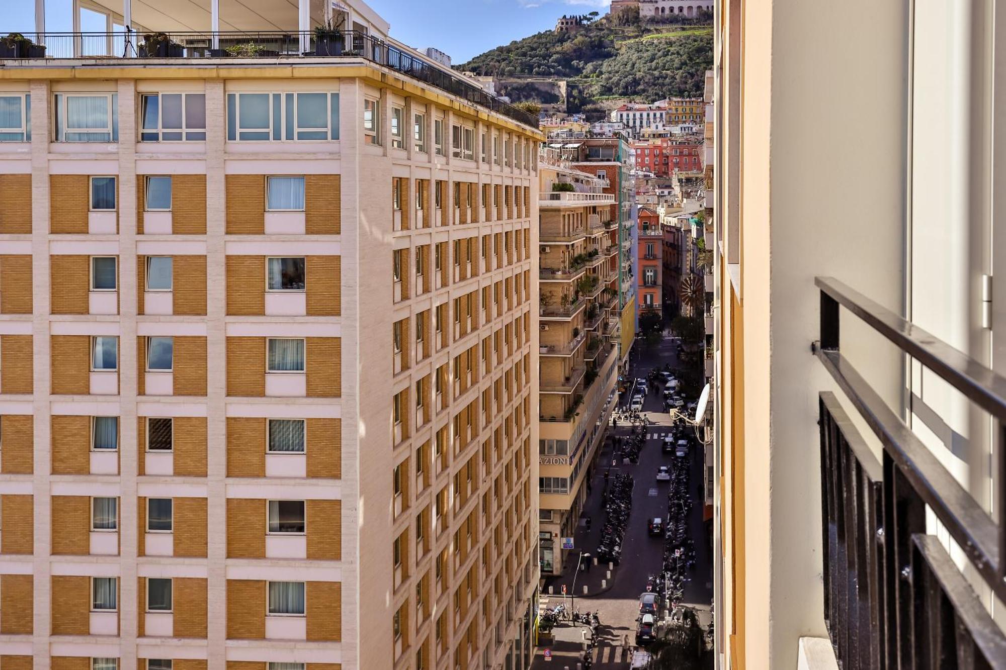 Neapolitan Skyscraper * Napoli