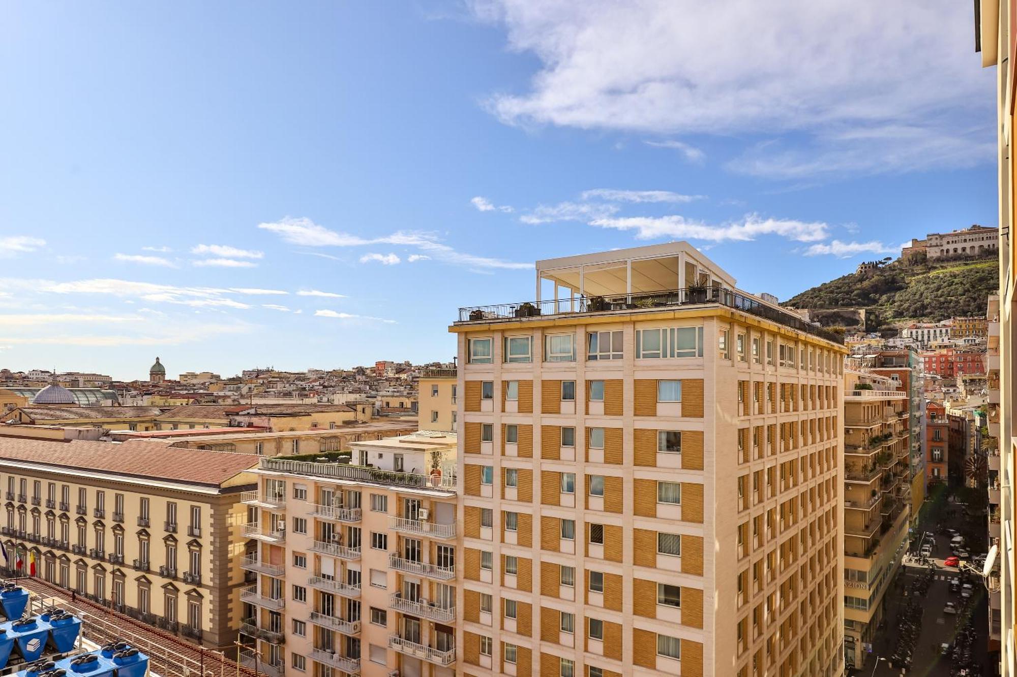 Neapolitan Skyscraper * Napoli